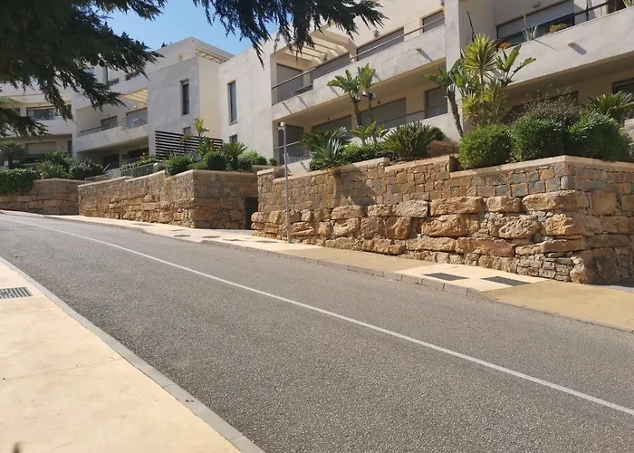 Marbella Hills