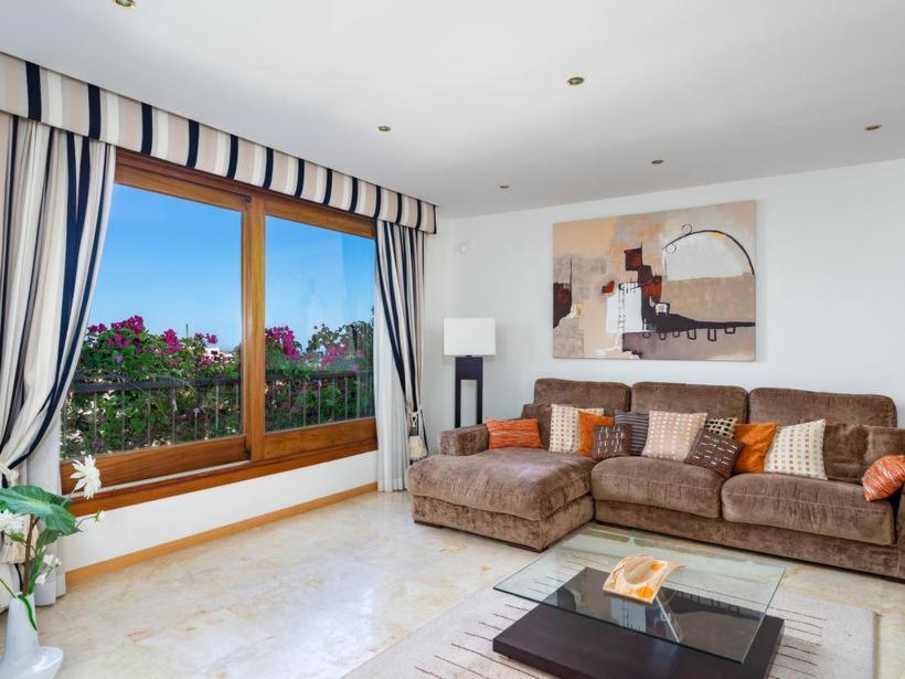 Hills Apartment